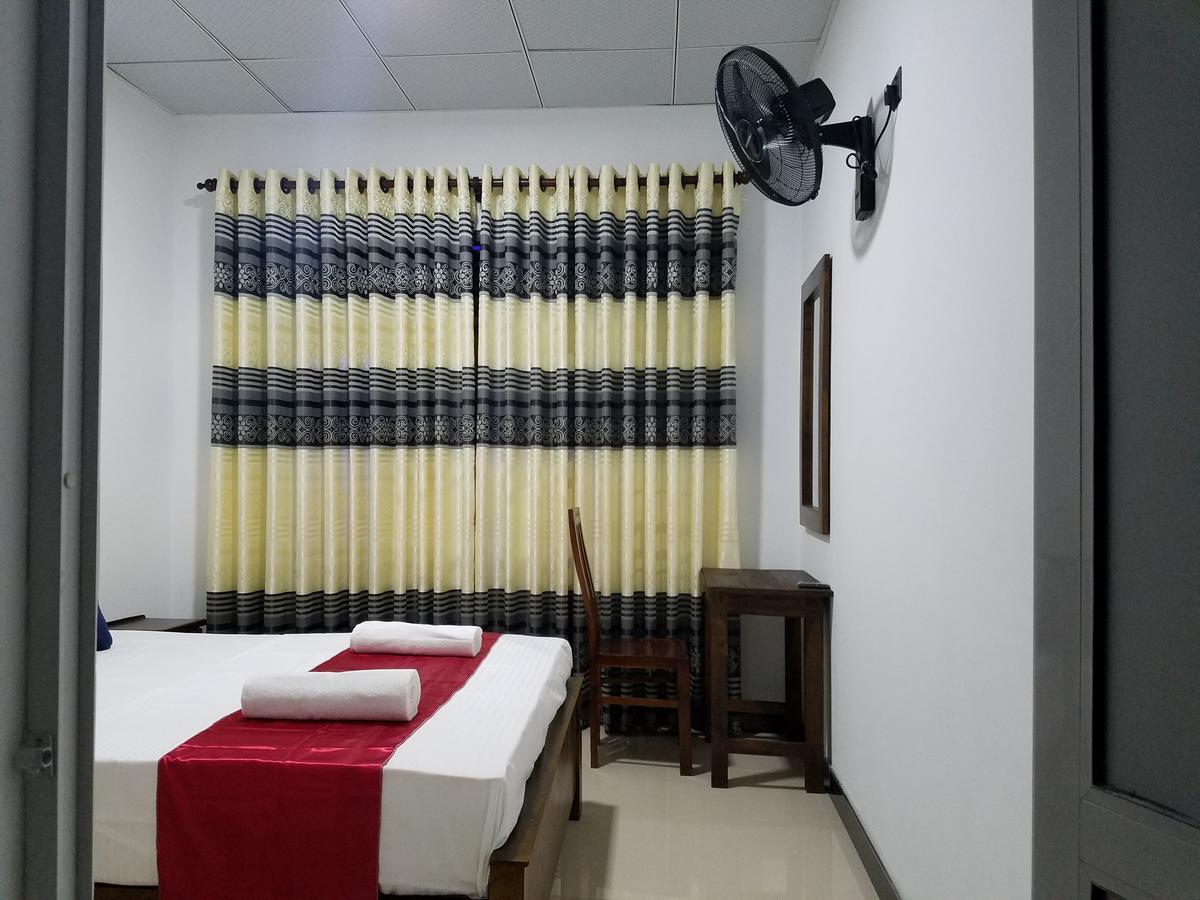 Yashumi Homestay Dambulla Exterior foto