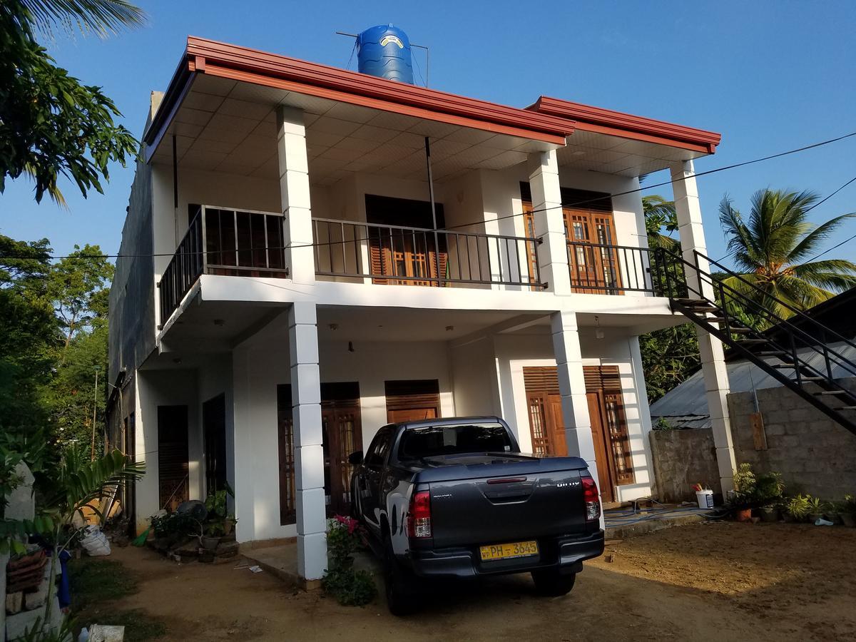 Yashumi Homestay Dambulla Exterior foto